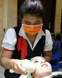 Jasa perawatan wajah anti-aging Denpasar
