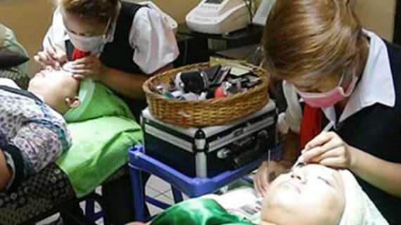 Facial Mikrodermabrasi Gold di Denpasar – Kulit Sehat & Glowing